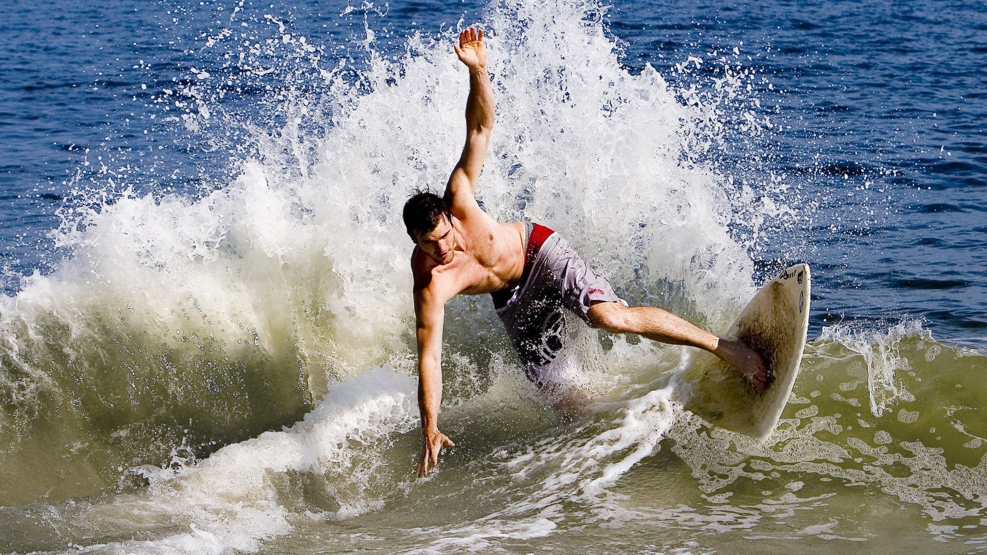 开云体育官网入口-新型战术：科技赋能下的篮球新玩法，篮球技术创新